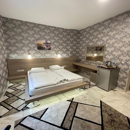 De Luxe Studio Burgas, City Center ภายนอก รูปภาพ