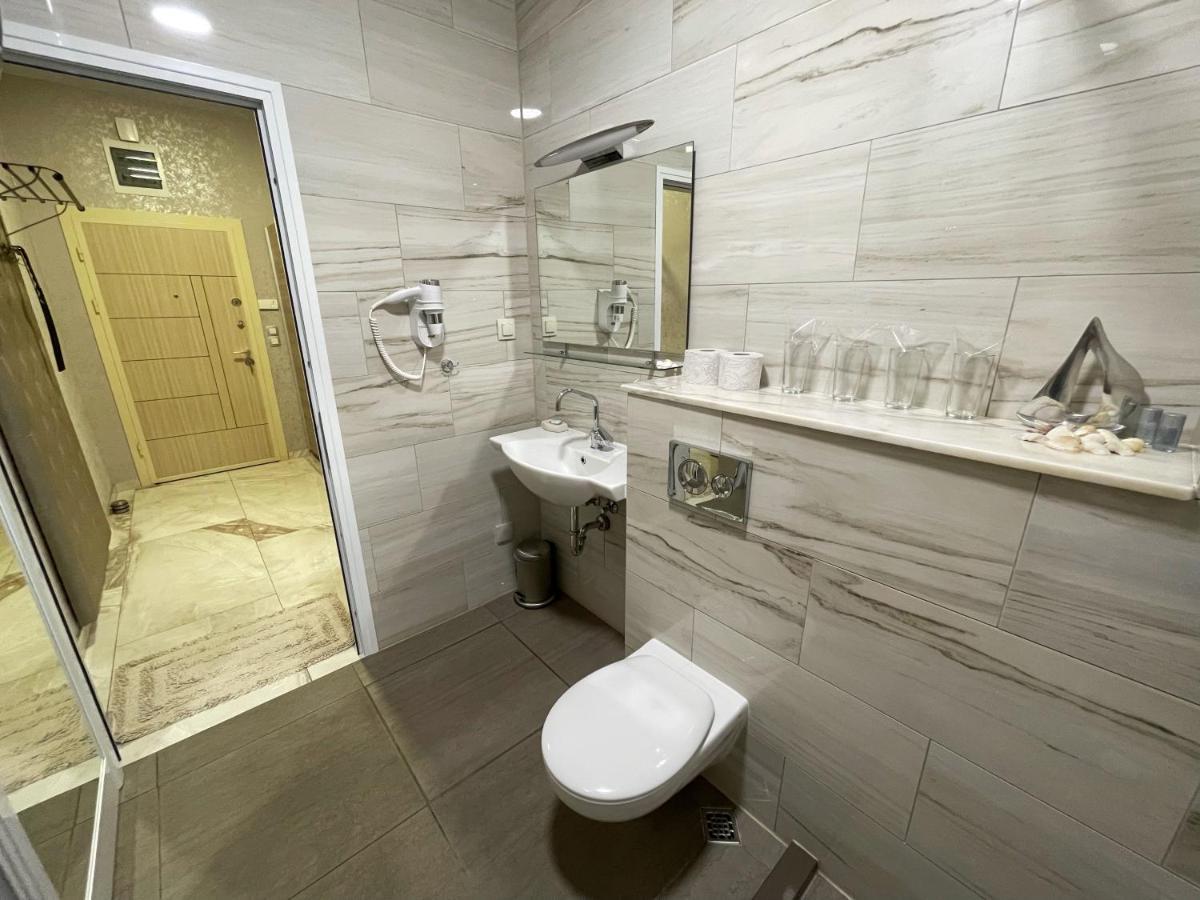 De Luxe Studio Burgas, City Center ภายนอก รูปภาพ